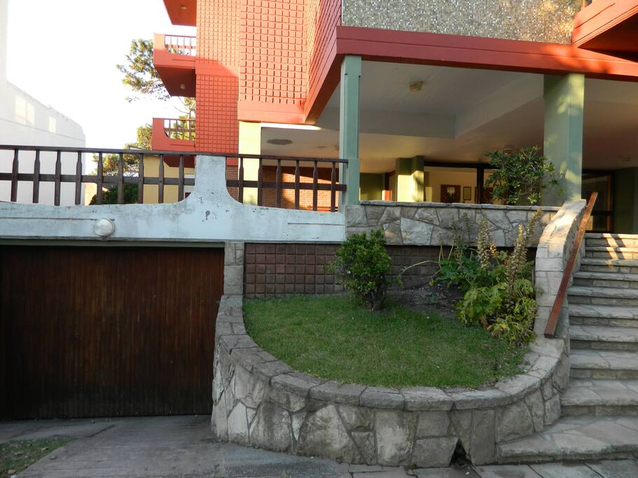 Garage cubierto