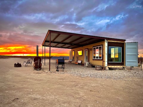 El Coyote Terlingua - Off Grid Container Home