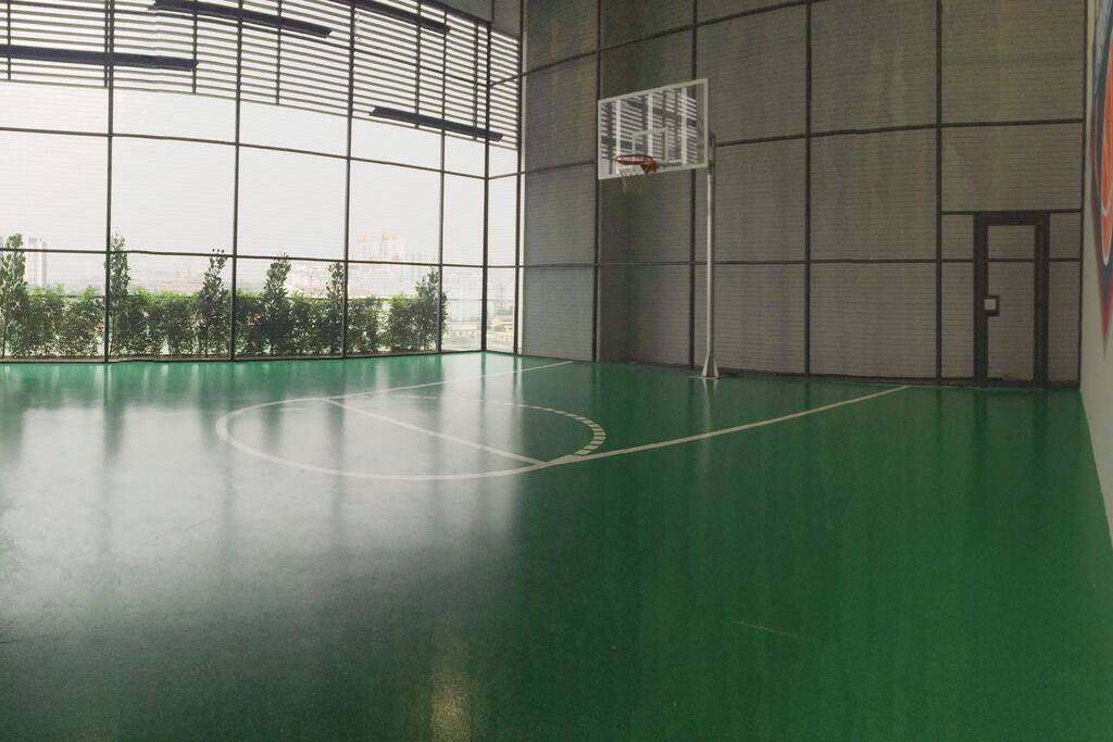 indoor basketball court