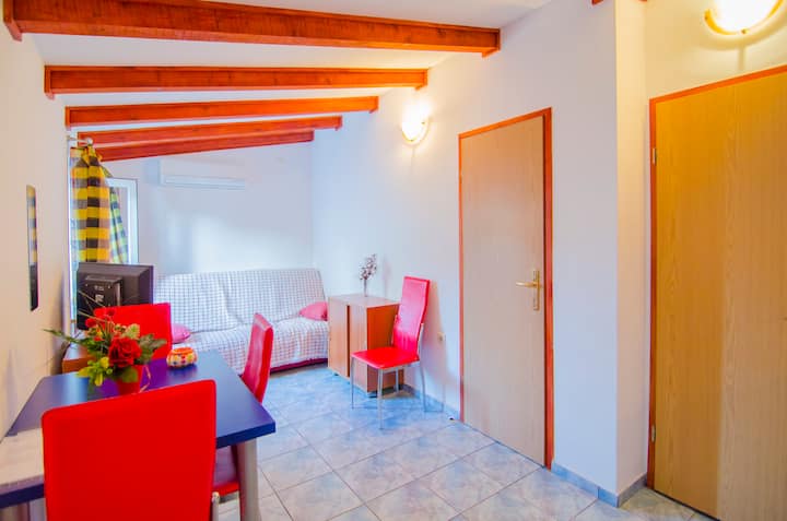 المطبخ وغرفة المعيشة