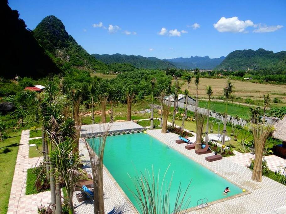swimming pool