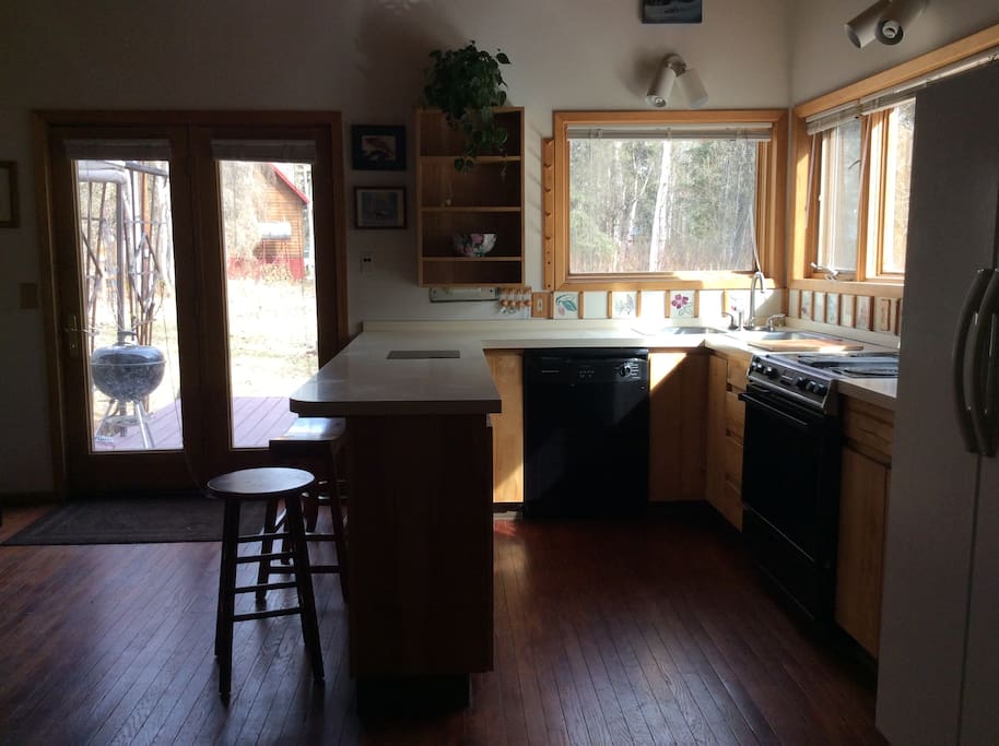Full kitchen