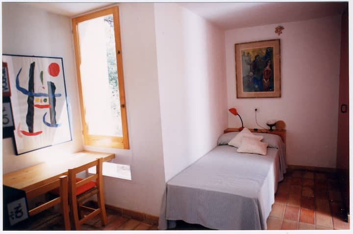 ห้องนอนสตูดิโอพร้อมห้องน้ำสำหรับผู้เข้าพักของตัวเอง