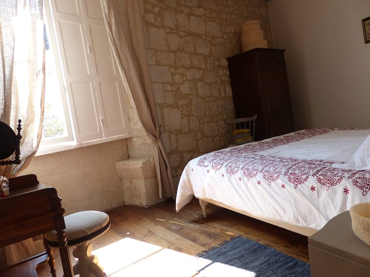 KREVAT DOPIO "KING SIZE" NË KATIN PËRDHES