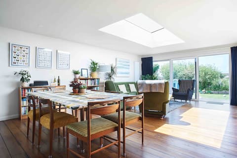 Popular Airbnb listing: Spacious 4 Bedroom Family Bungalow|Sleeps 8 in Georgeham