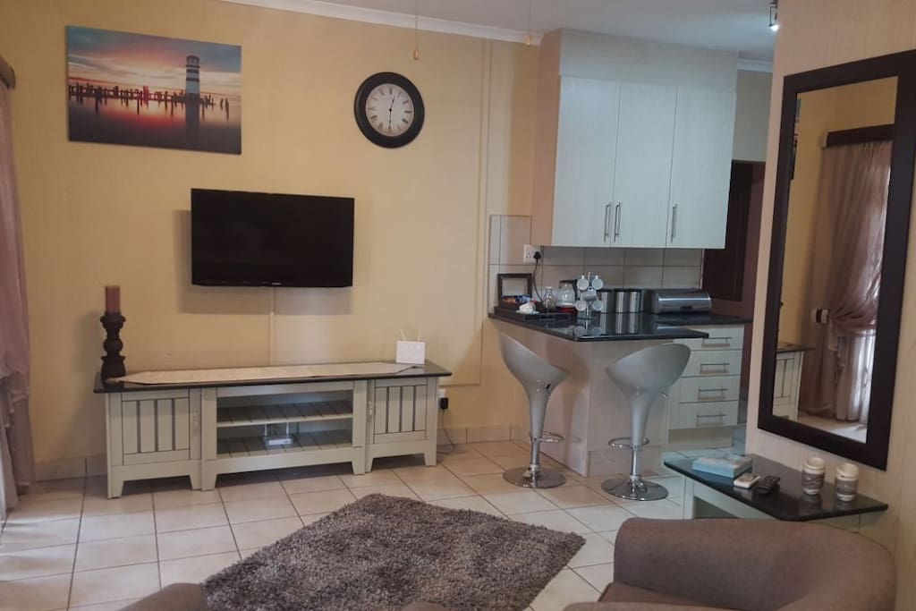 Open plan lounge kitchen area