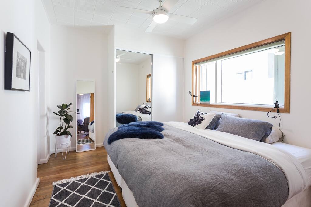 Super huge comfortable bed made up as super king or twins.. your choice