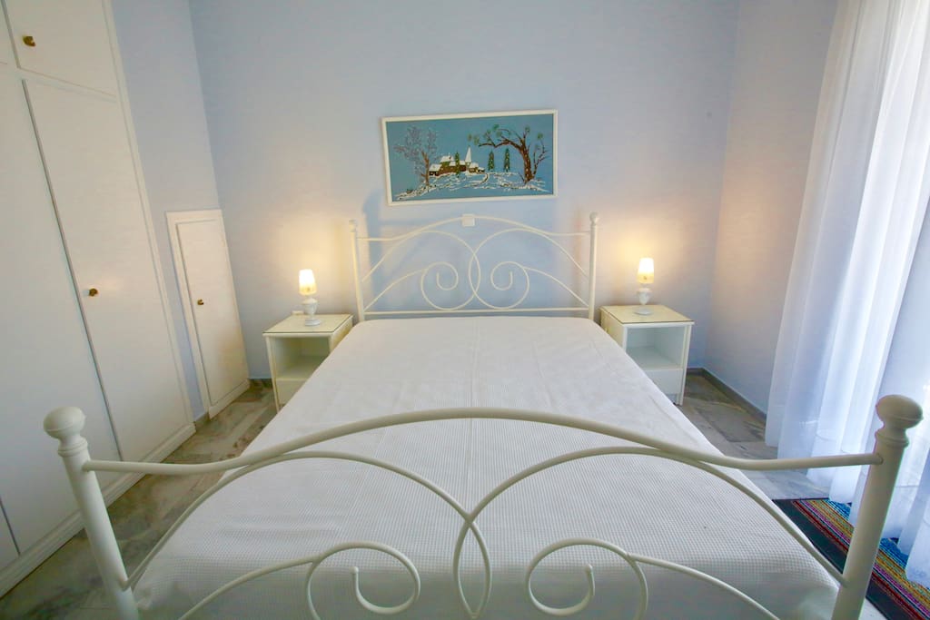 Get a revitalizing night's sleep on the superior quality mattress and pillows