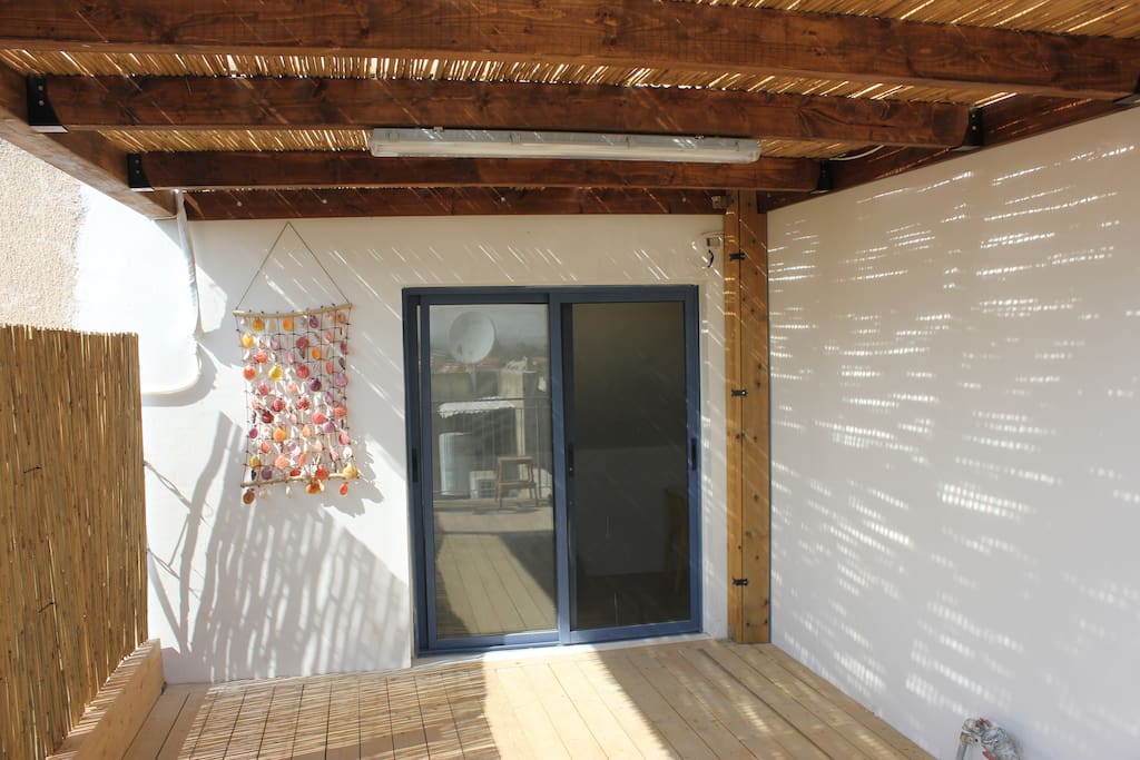 15 square meters of wooden deck and pergola