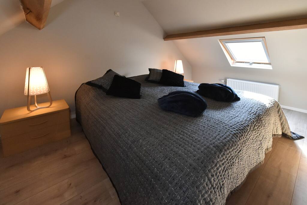 Slaapkamer 2 (2 aparte bedden)
