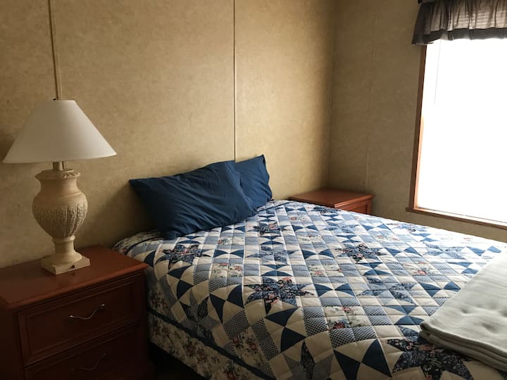 Keena's Cabin Rentals Cabins for Rent in Minnewaukan, North Dakota