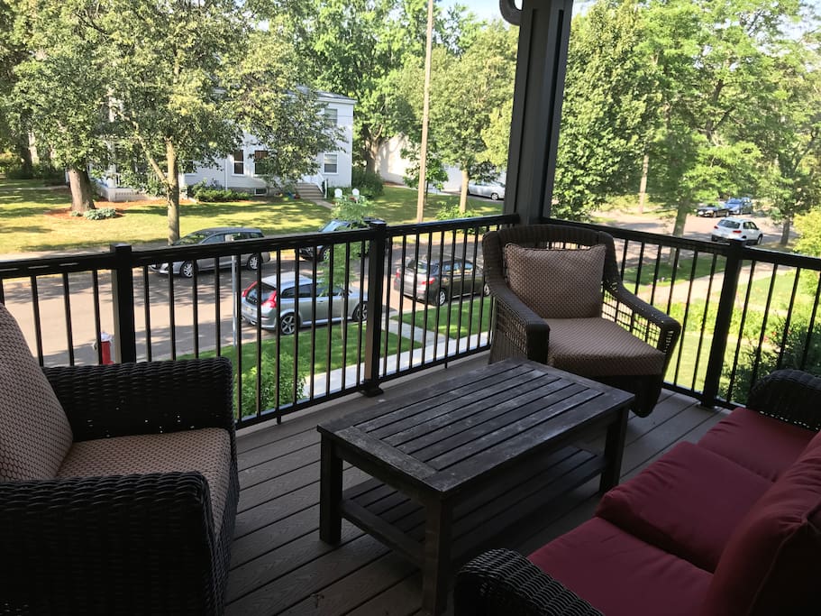 Great views of outside deck