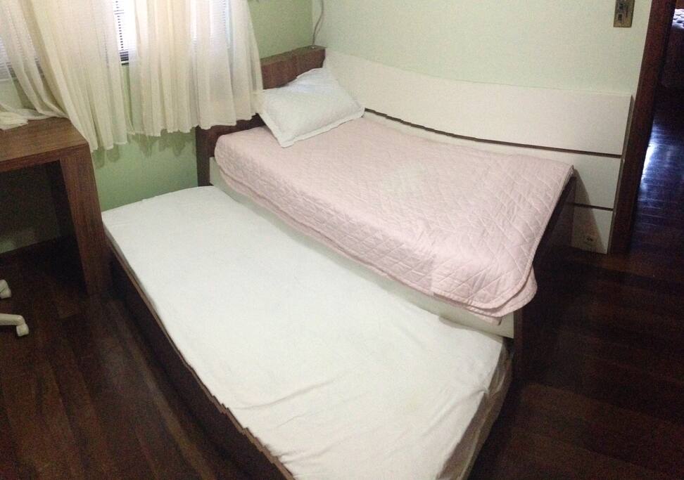 Quarto 2 (C/Cama auxiliar