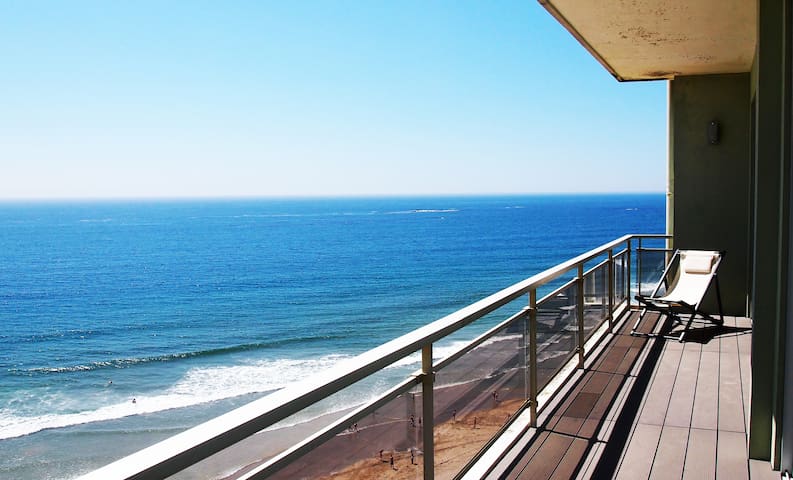 Amazing beach view apartment