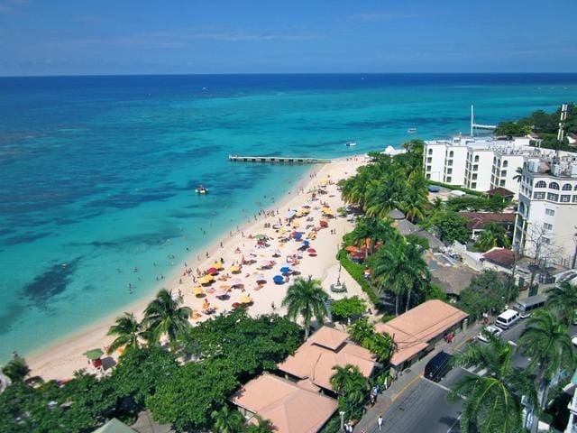 Million Dollar View/ Central 1BR