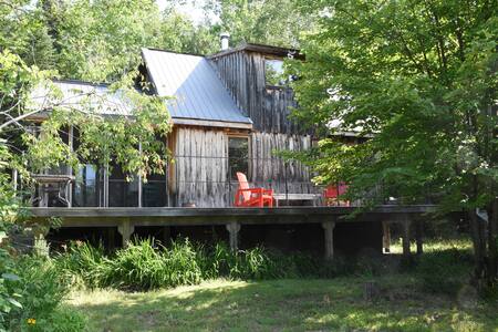 Modern Cabin - Sweet Getaway