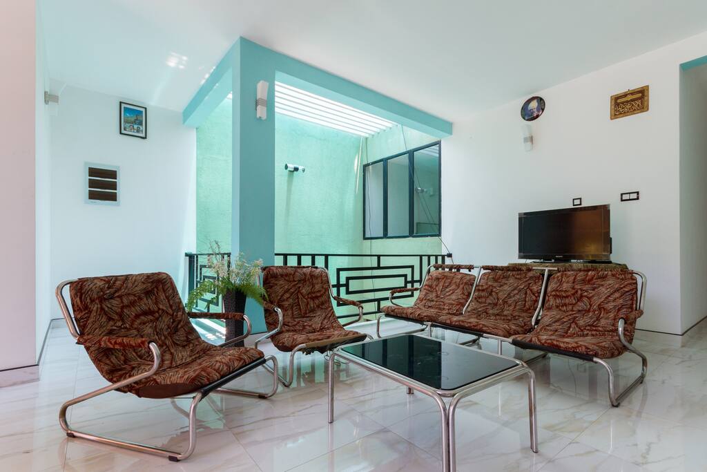 First Floor Lounge for guests use