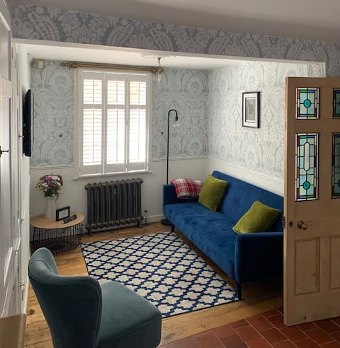 Popular Airbnb listing: Beautiful historic townhouse in central location in Shropshire