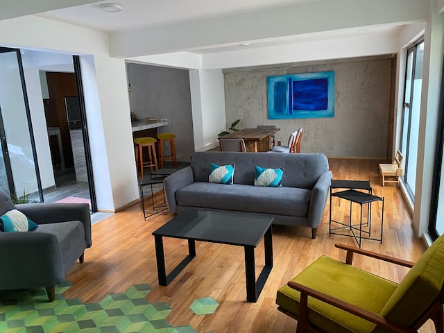 Stylish condo with private patio in Colonia Roma