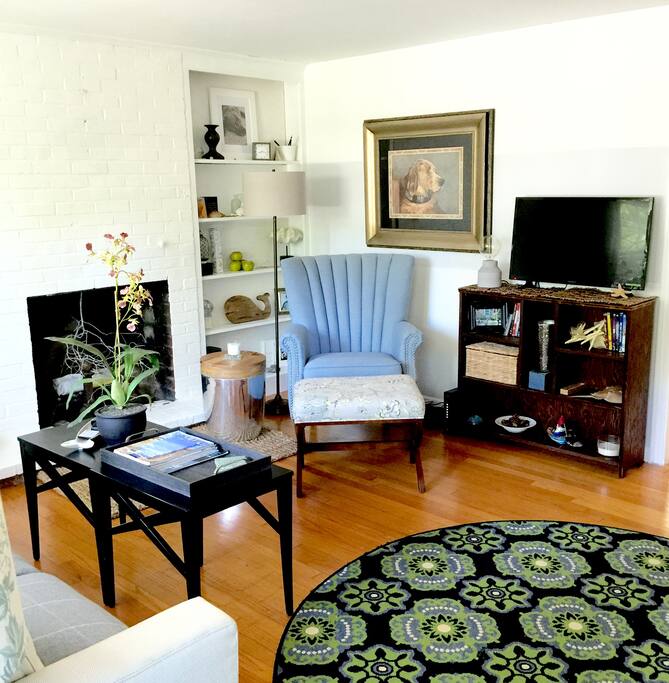 TV with built in dvd player