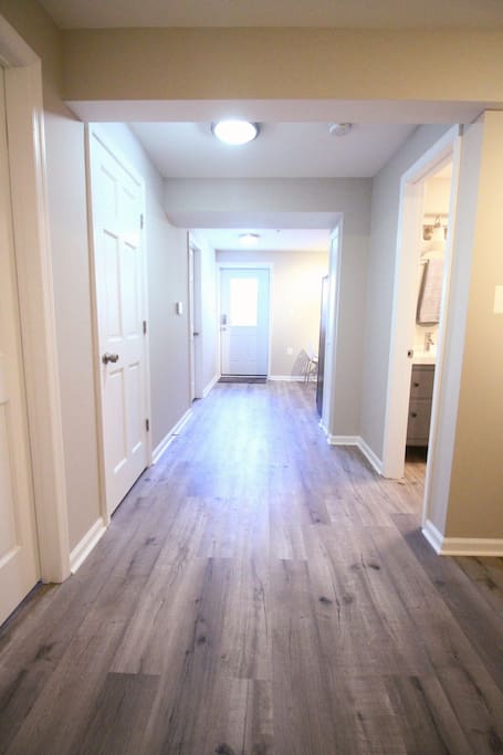 Separate entrance, foyer and hallway. Wide and airy with lots of sunlight.