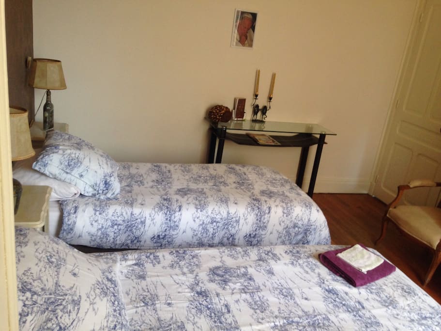 Il est possible de rajouter un couchage d'appoint (matelas au sol)