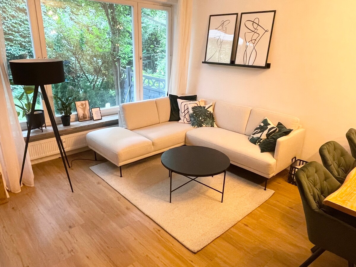 Top Airbnb: Maisonette with Garden in the Heart of Munich in Universität
