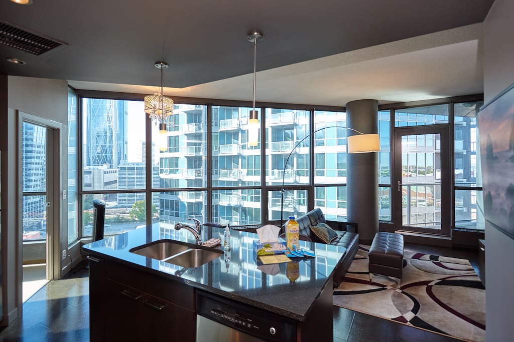 Floor to ceiling windows with a spectacular downtown view.