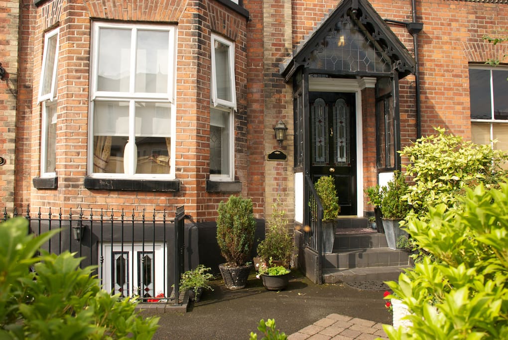 Altrincham's original and cosy Airbnb flat Apartments for Rent in