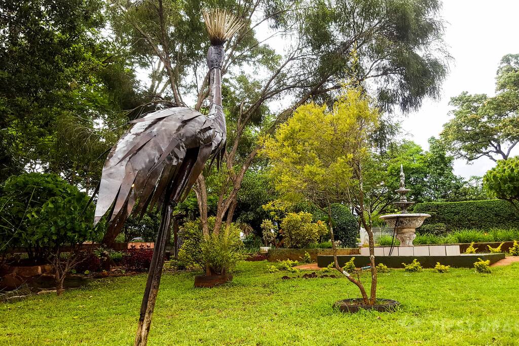 6 feet tall garden art