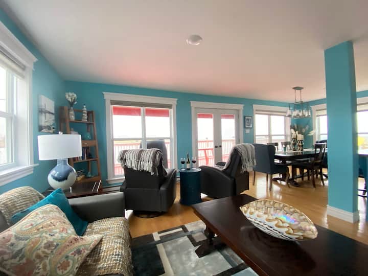 Top 10 Airbnb Vacation Rentals In Conception Bay South, Canada