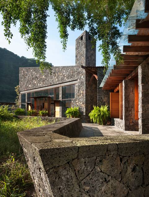 Casa Ayehualco, designer's home immerse in nature