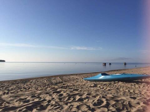 Chalet spa vauvert , bord du lac-Saint-Jean