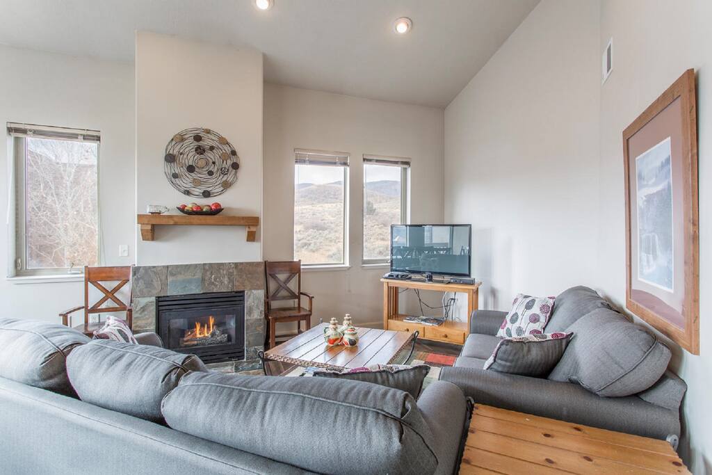 Cozy gas fireplace for relaxing. Flat screen TV.