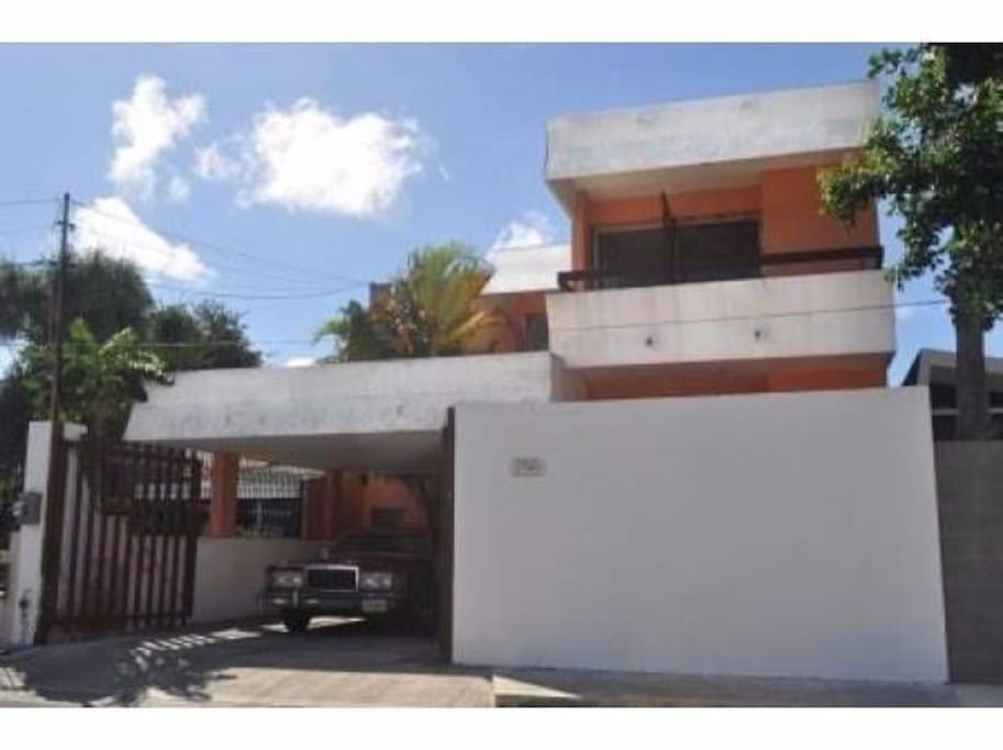 FACHADA DE LA RESIDENCIA