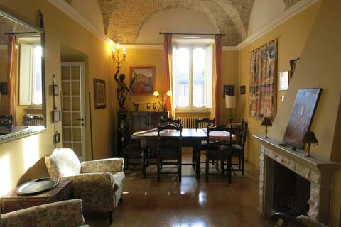 Assisi apartment with garden/pool