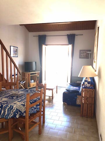 Entire home with 1 bedrooms in Saint pierre d'oléron - Maison aux Sables Vignier à 500m de la plage