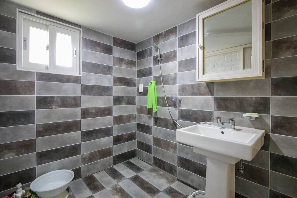 욕실
bathroom