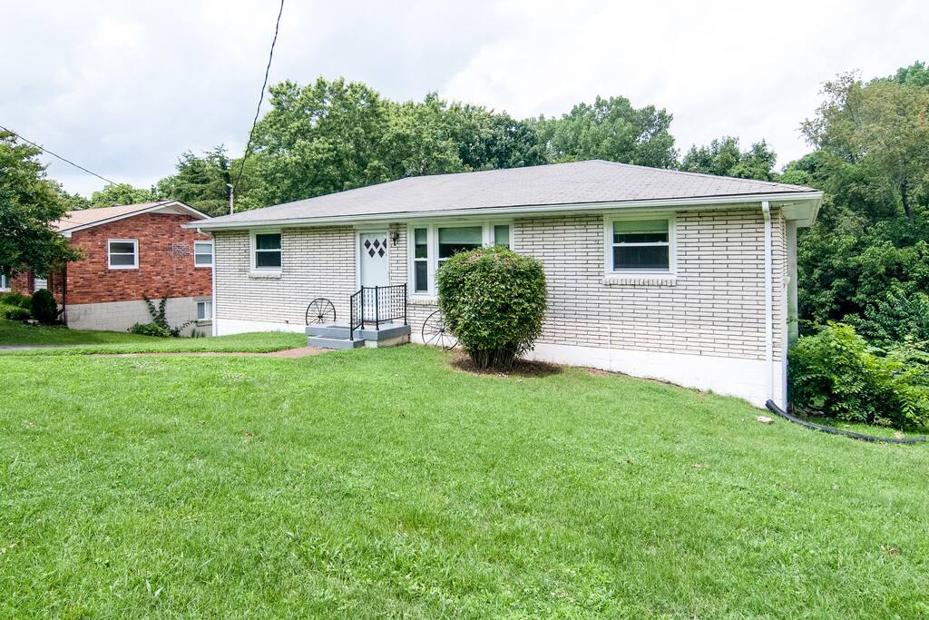 Our darling 1963 S. Inglewood home. Ben calls it Holleywood, after Holley.