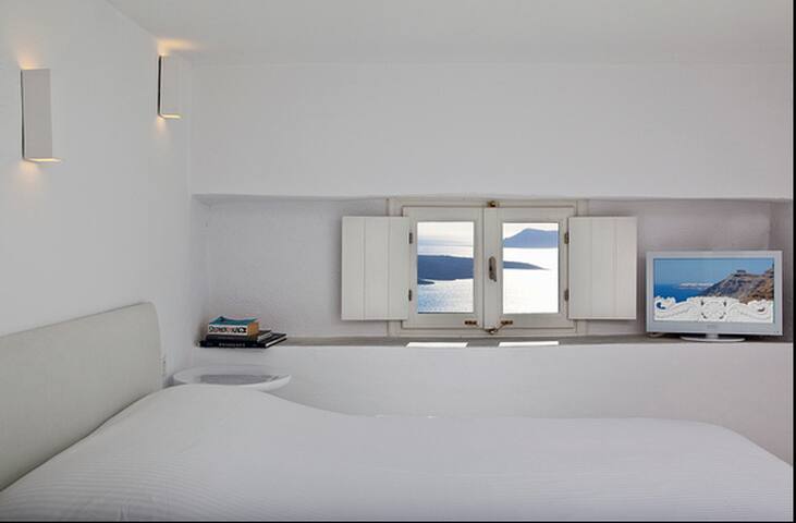 3 bedroom stylish villa at Fira, sea views,hot tub gallery image 5