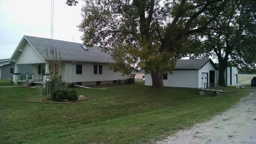 Airbnb Pawnee City Vacation Rentals Places To Stay