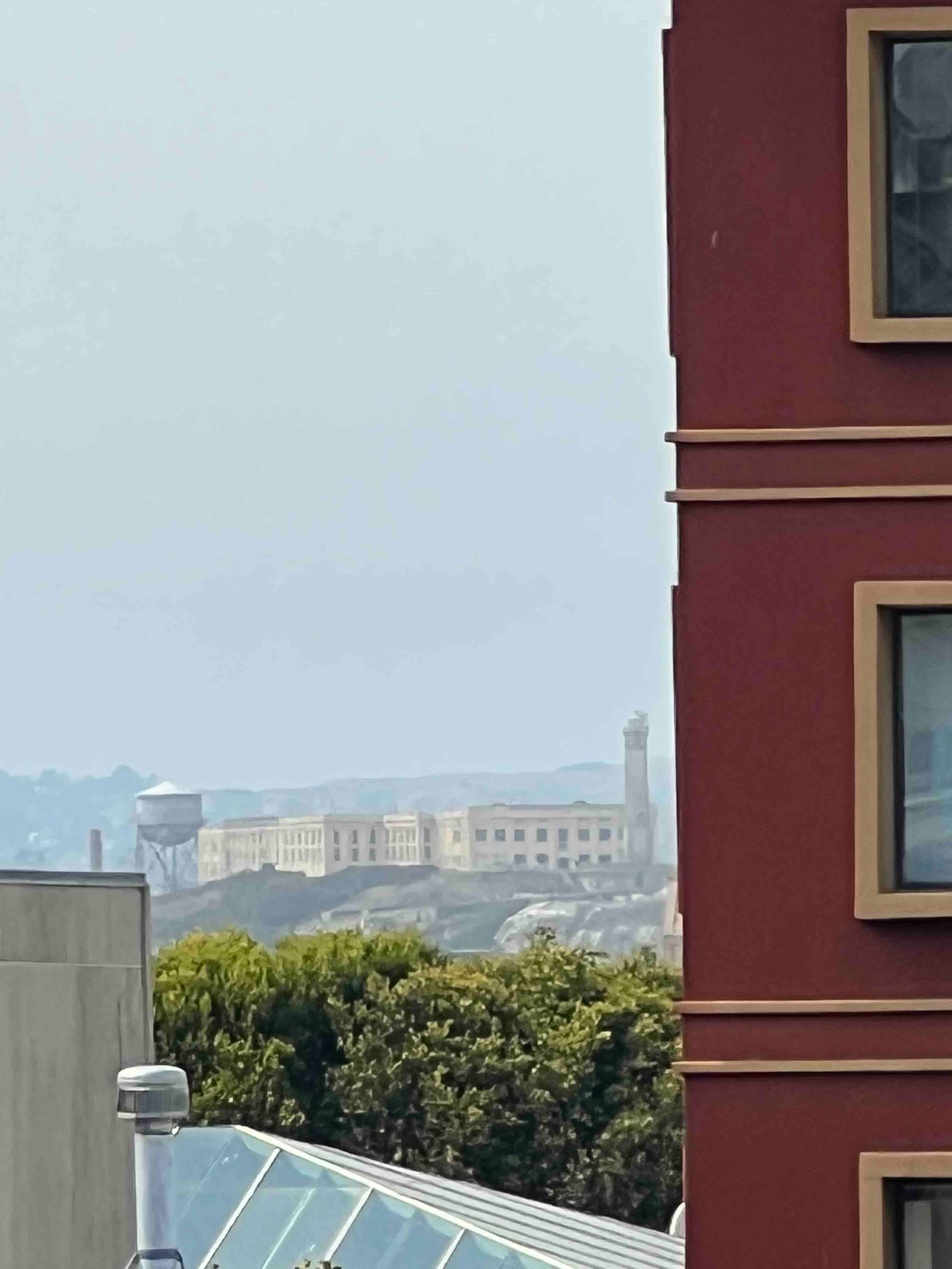 Condo in San Francisco · ★4.96 · 3 bedrooms · 3 beds · 2 baths - Image 36