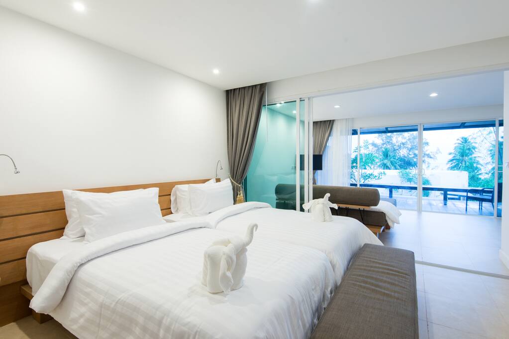 Bedroom with Sea View