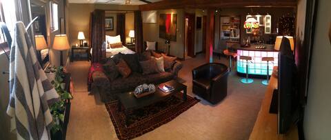 Top performing Airbnb: Experience walkable Downtown Durango in Diggs! in Durango