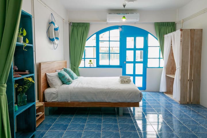 Cozy room in a heart of Patong!