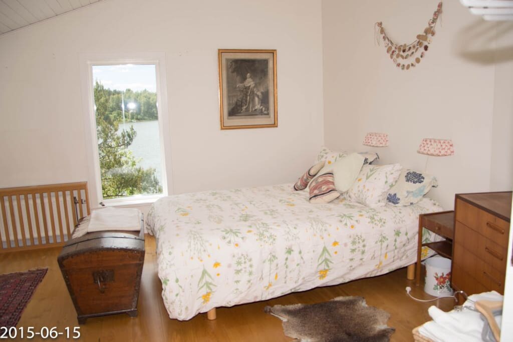Master bedroom (sleeps 2)