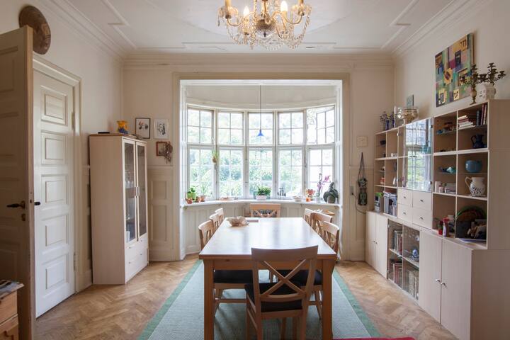 Arrive at your city mansion gallery image 2