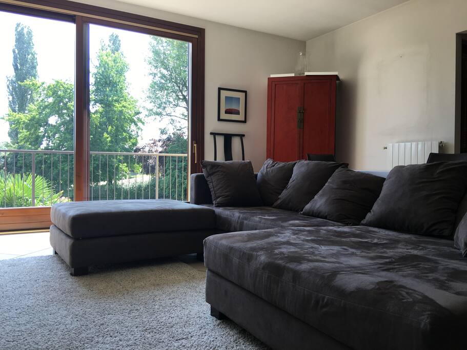Sitting area with view out to balcony