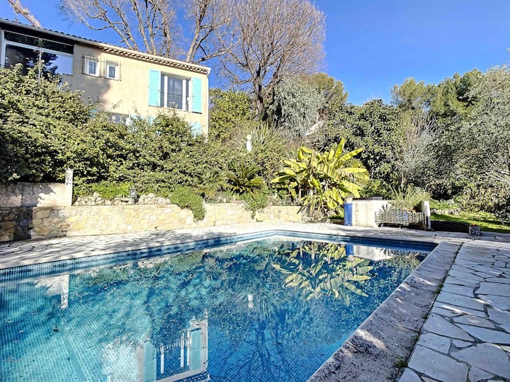 Superbe Villa Vue Mer Avec Piscine - Cannes