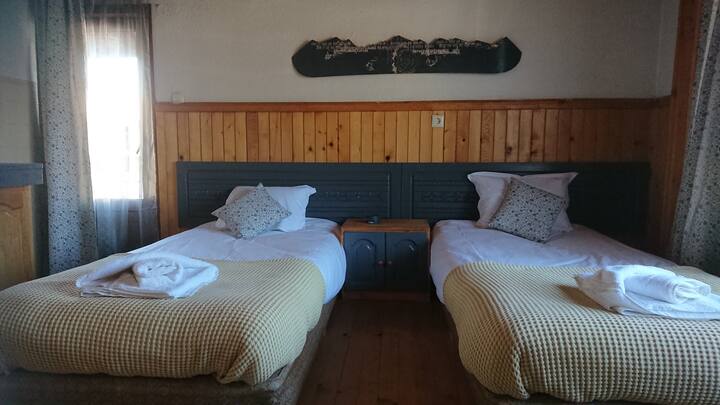 საძინებელი 4